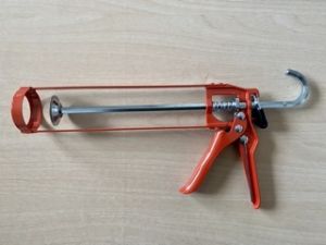 PISTOLA PER SILICONE